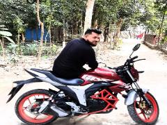 Suzuki Gixxer Dual Disc Dual Tone